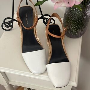 Tory Burch White and Tan Leather Espadrille Sandals Size 9